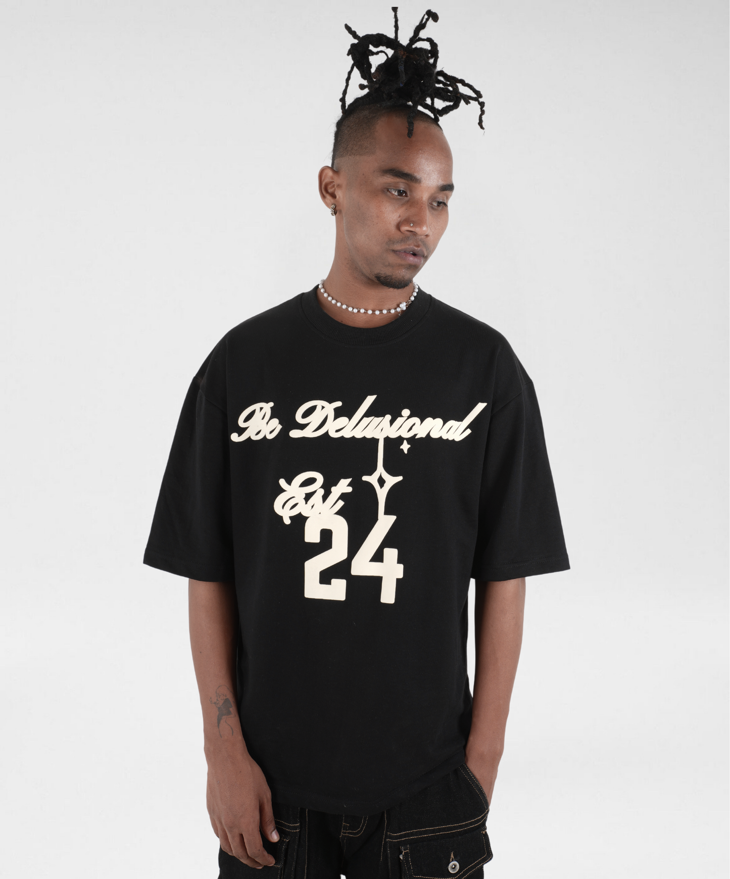 BE DELUSIONAL TEE